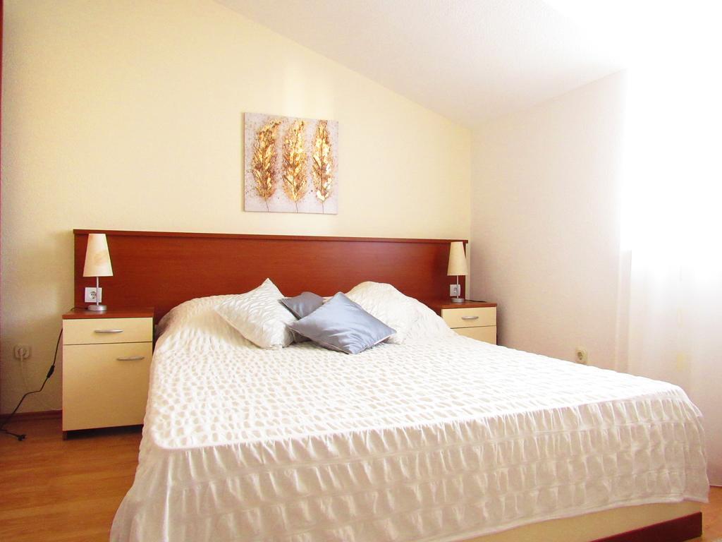 Apartments Roko Kaštela Zewnętrze zdjęcie