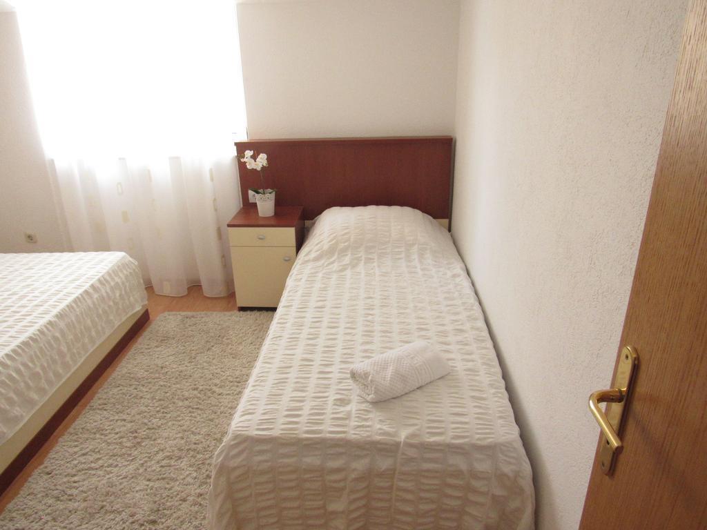 Apartments Roko Kaštela Zewnętrze zdjęcie
