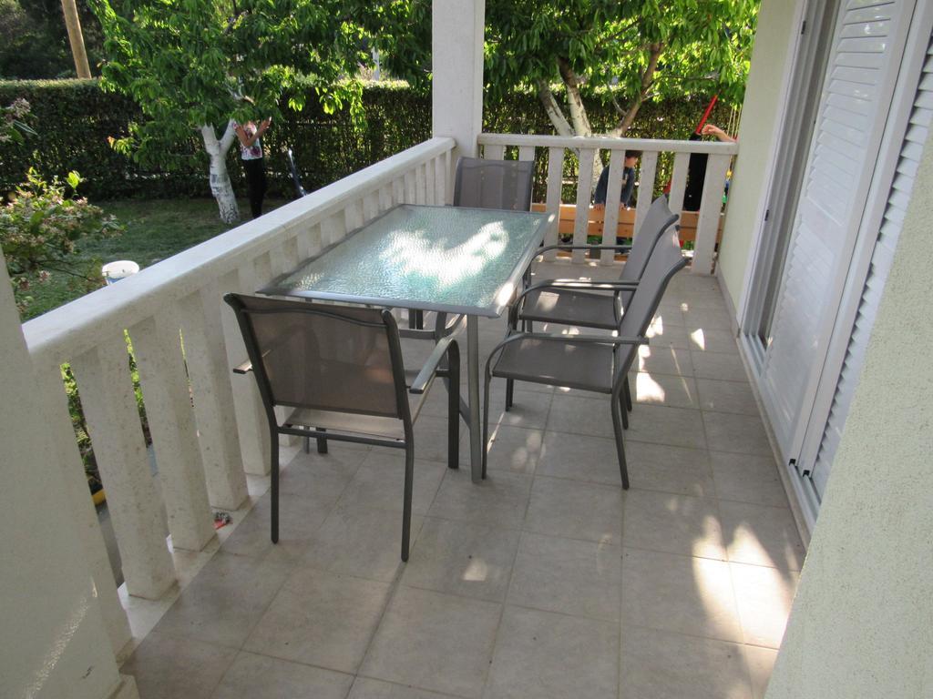 Apartments Roko Kaštela Zewnętrze zdjęcie